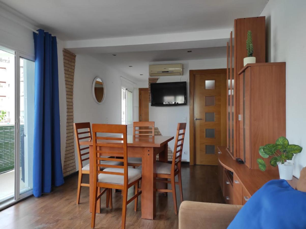 Apartamento La Pineda Luaran gambar