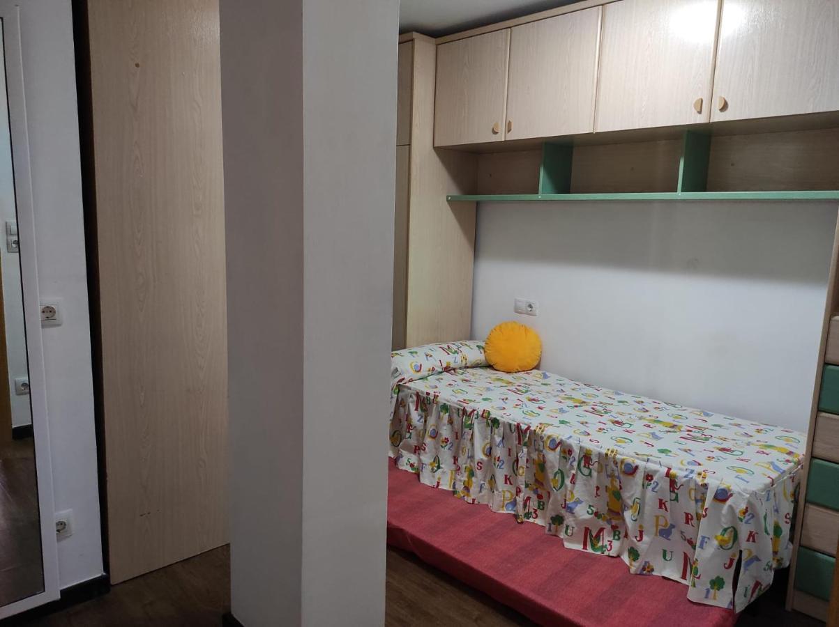 Apartamento La Pineda Luaran gambar