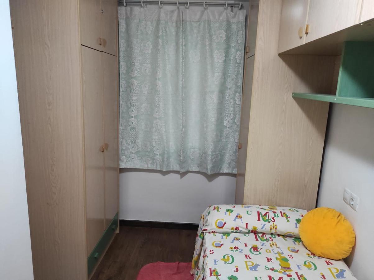 Apartamento La Pineda Luaran gambar