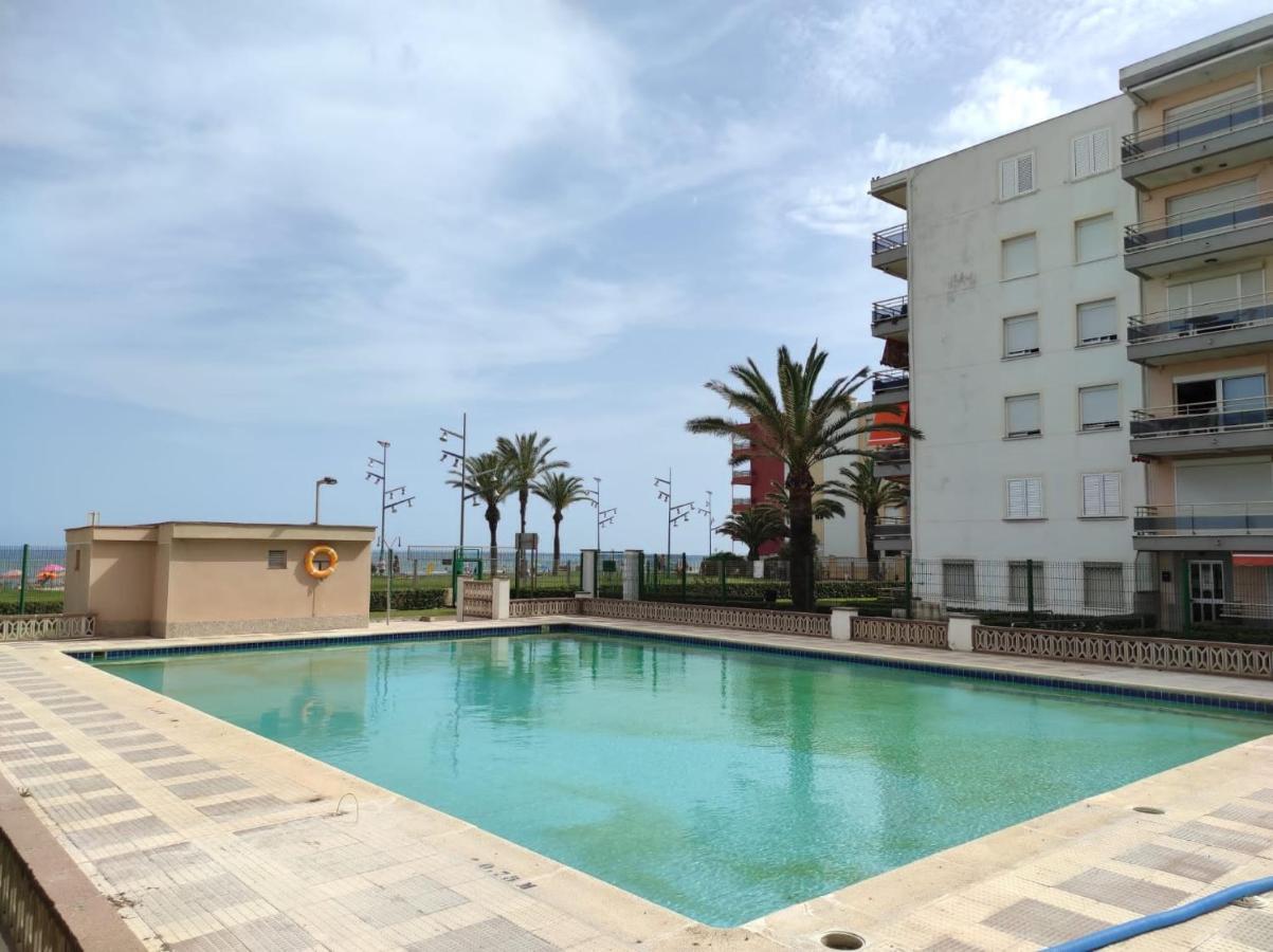 Apartamento La Pineda Luaran gambar