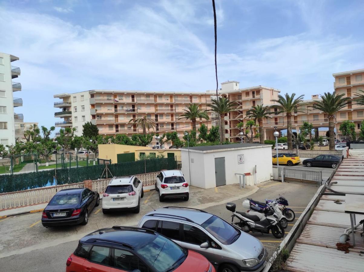 Apartamento La Pineda Luaran gambar